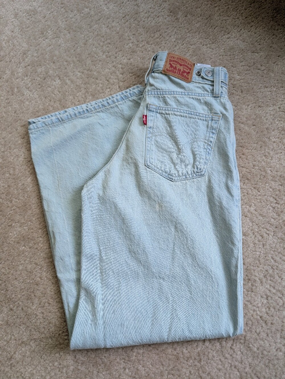 Levi's Cinch Baggy Jeans